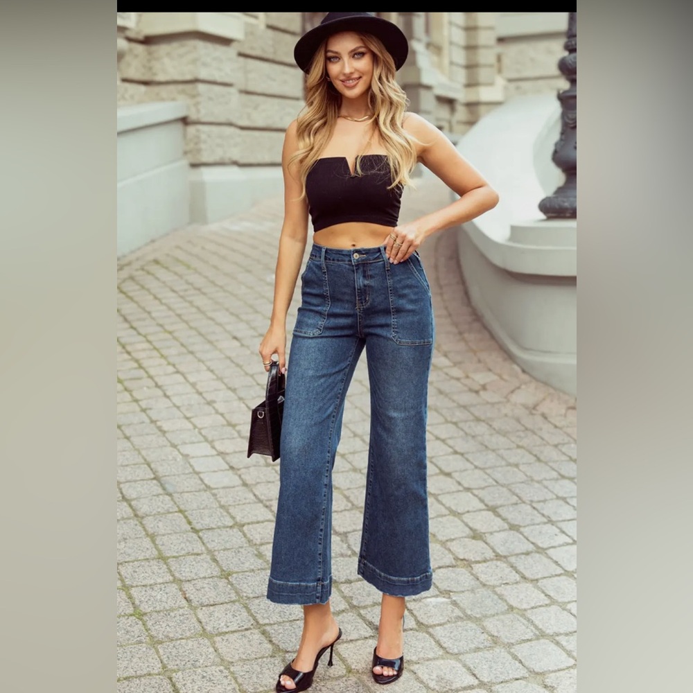 Cropped Loose Straight Medium Wash
Jeans with Pockets